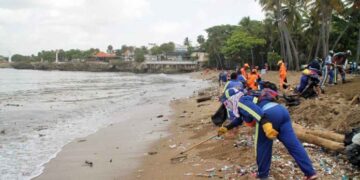 Hoteleros  encomian labor de ADN y otras autoridades en la limpieza del litoral de Santo Domingo