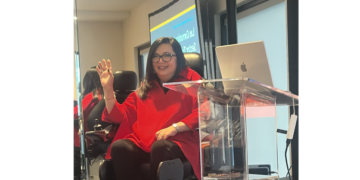 Magaly Toribio con su exitosa conferencia eleva capacitación en gestión de crisis